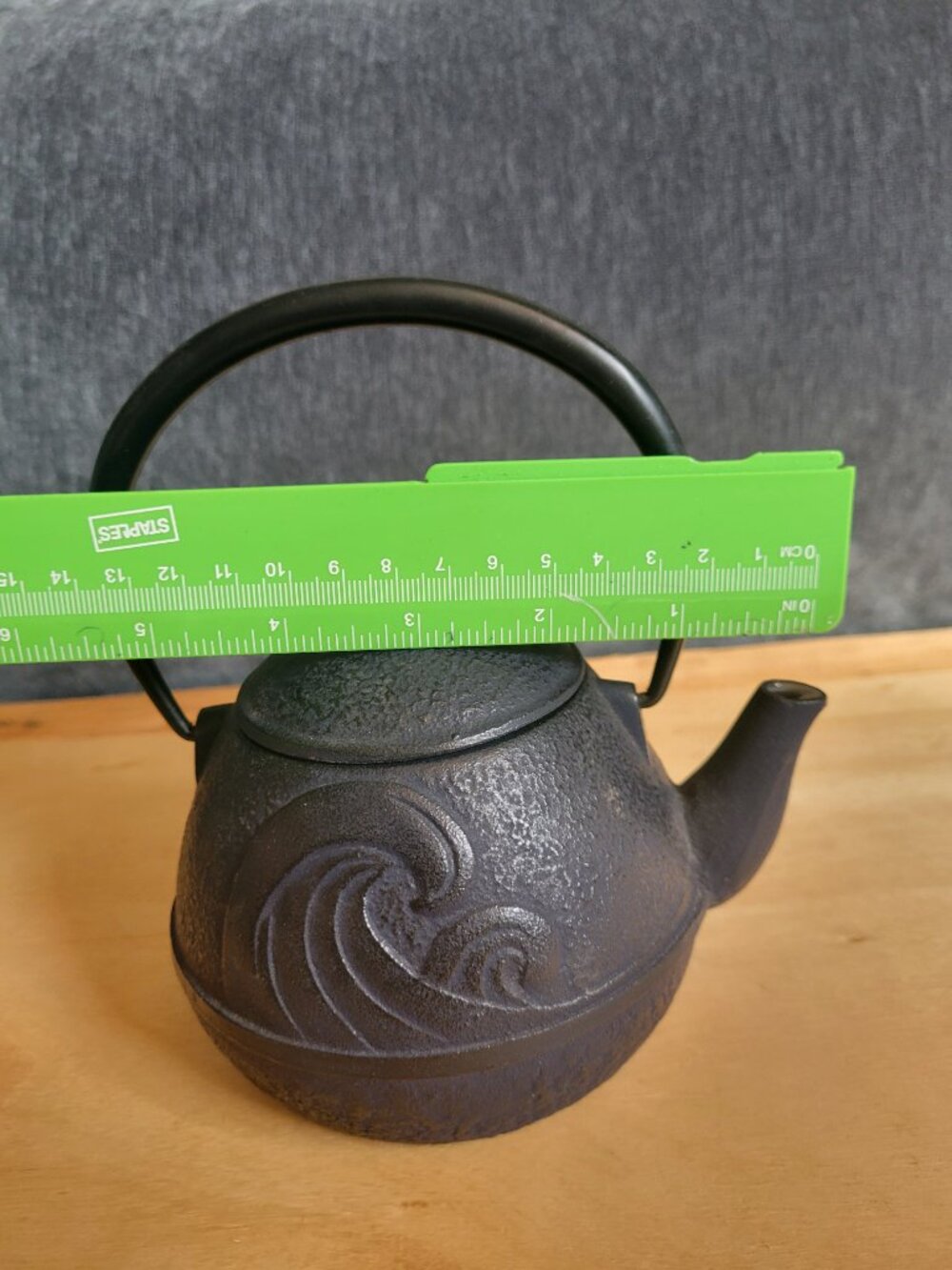 Joyce Chen Tsunami Tidal Wave Cast Iron Teapot, Strainer. Tetsu kyusu. - Picture 11 of 11